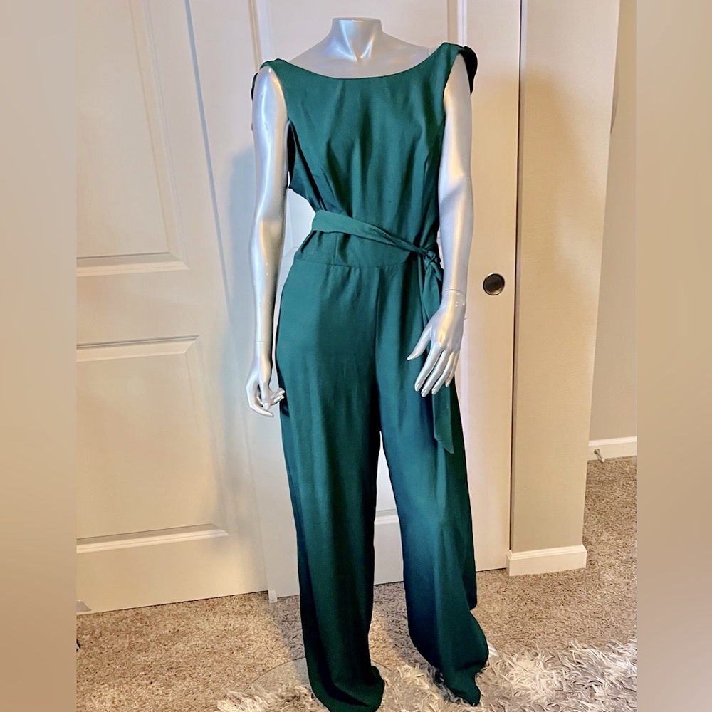 Elegant Jumpsuit fitted top front ruffle back dropped zipper flowing bottom